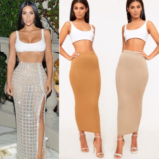 Kim Kardashian vestida de Balmain / Outfit de Pretty Little Things